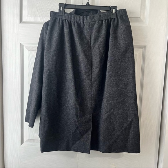 Pendleton Gray Vintage Pure Virgin Wool Skirt suit with lining- Vintage Size 10 - Picture 7 of 7
